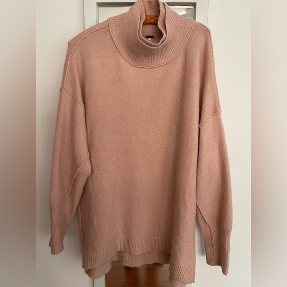 Free People Sweaters - Free People Oversized Sweater Rose Pink Size S